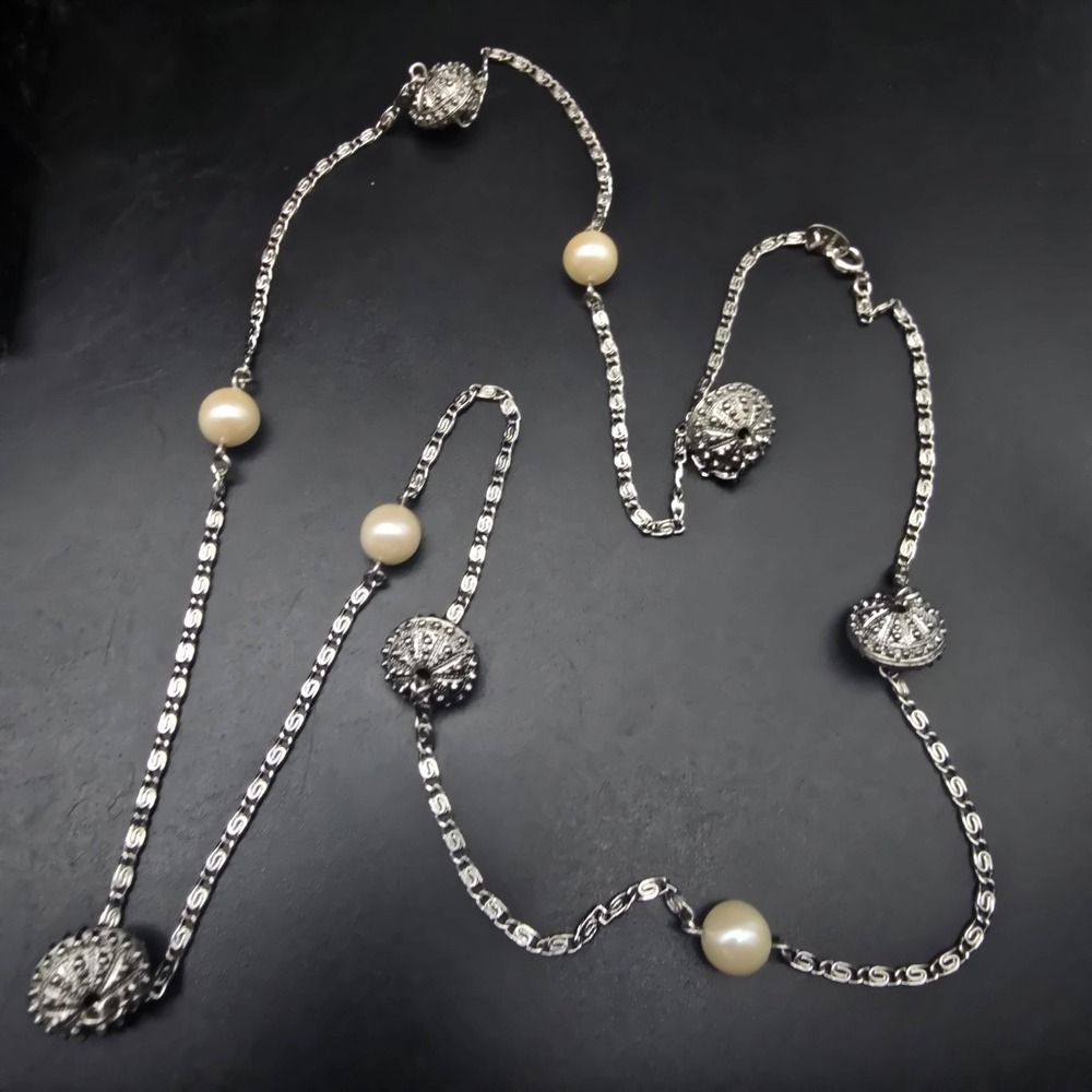Avon 1994 Pearlesque Accent Necklace Silver Tone Filigree Faux Pearl In Box